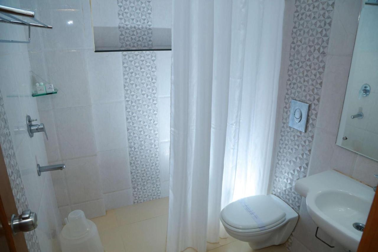 Vishnu Inn Guruvāyūr Екстериор снимка
